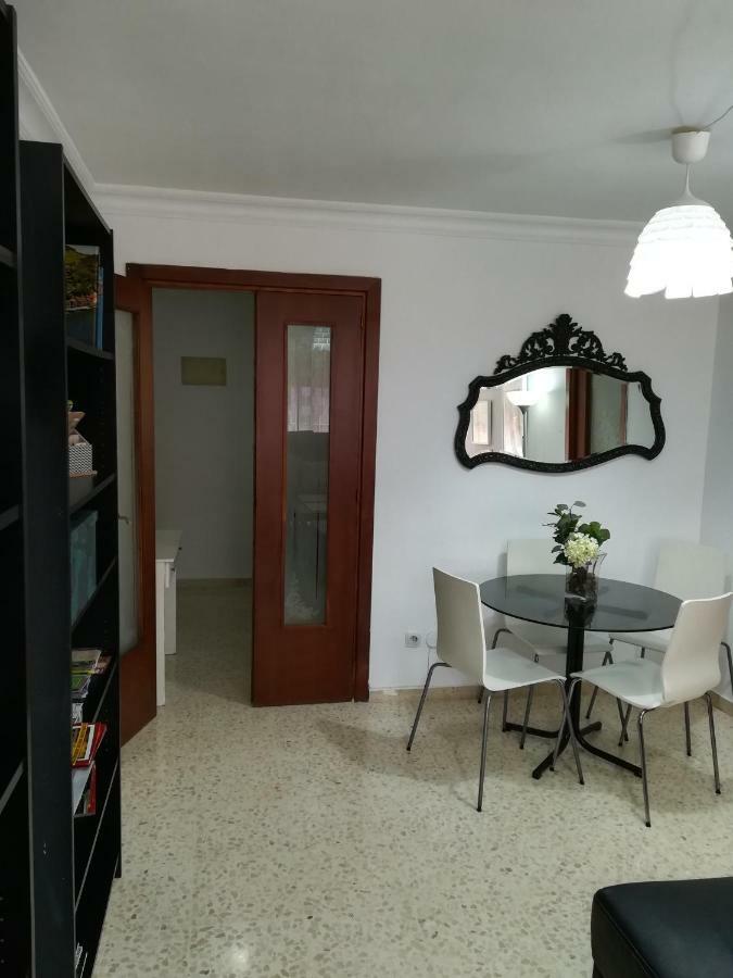 Luminoso Y Amplio Apartamento セビリア エクステリア 写真